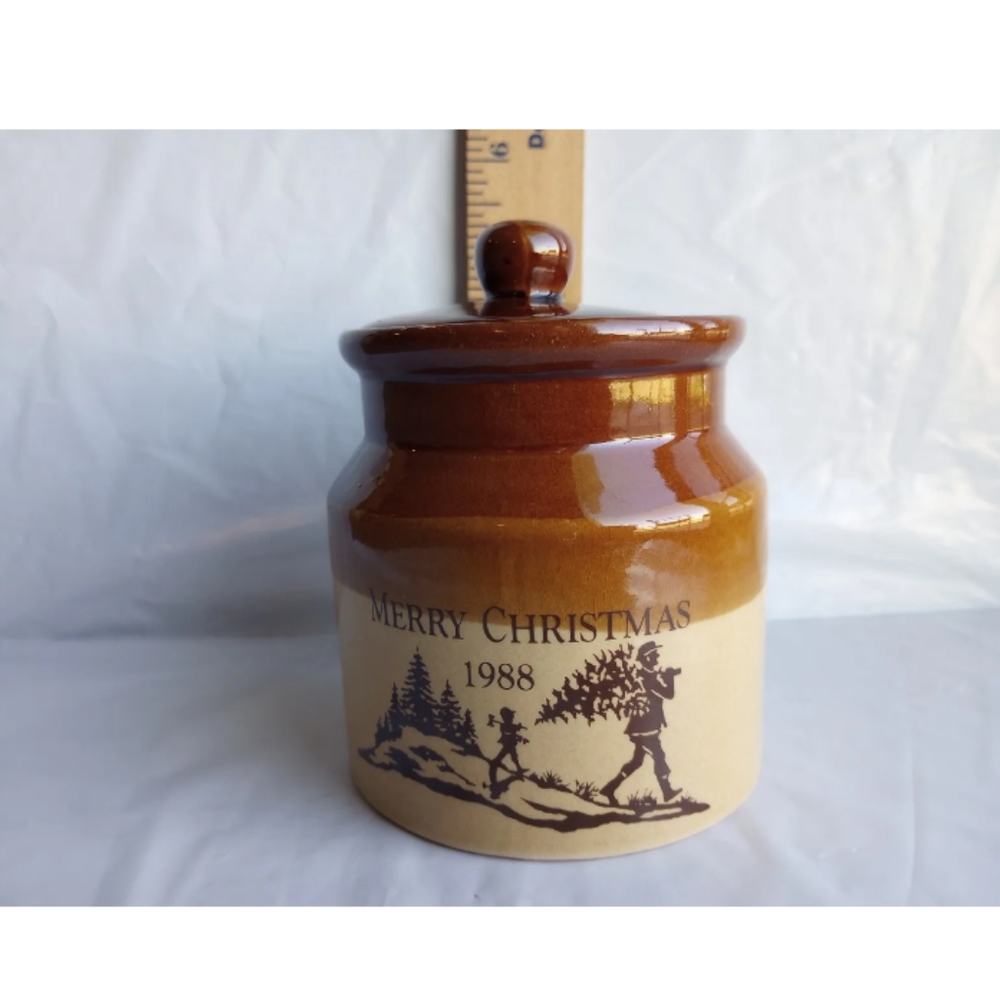 VTG Merry Christmas 1988 Swiss Colony Cheese Spreads Crock Jar W/Lid